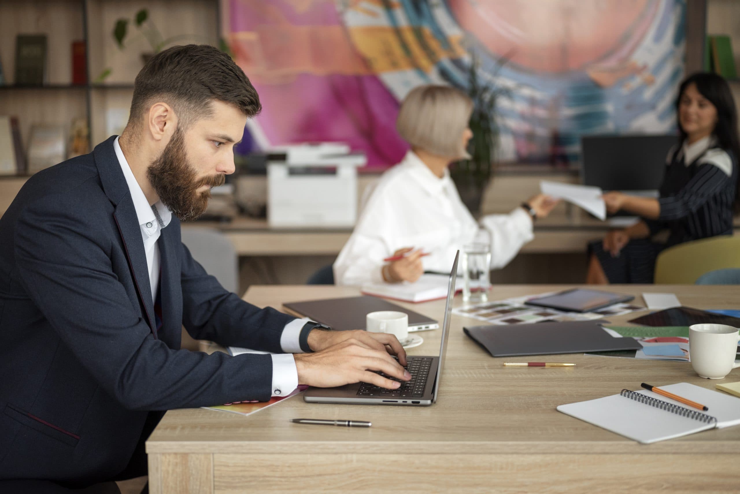 Cargas de trabalho e disponibilidade: Transformando problemas recorrentes em oportunidades estratégicas