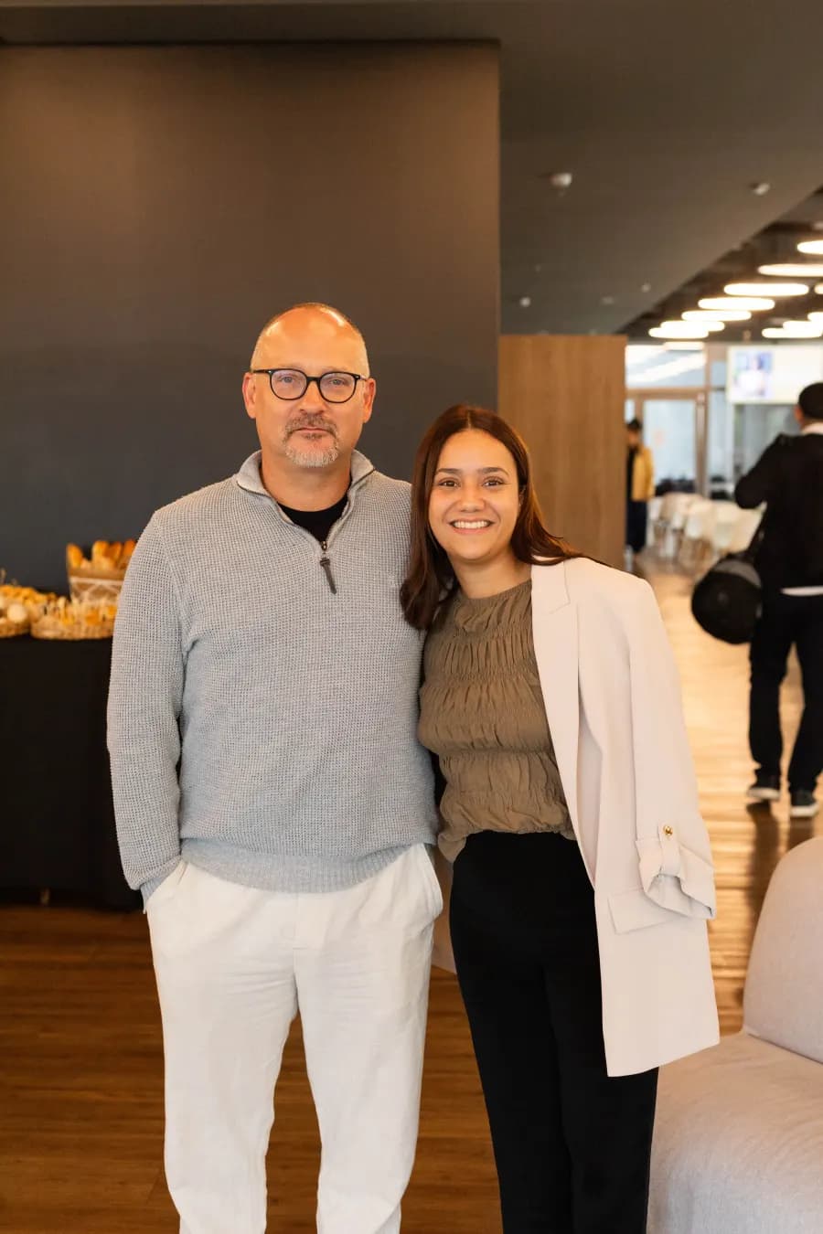 Participantes do Business Club durante o coffee break