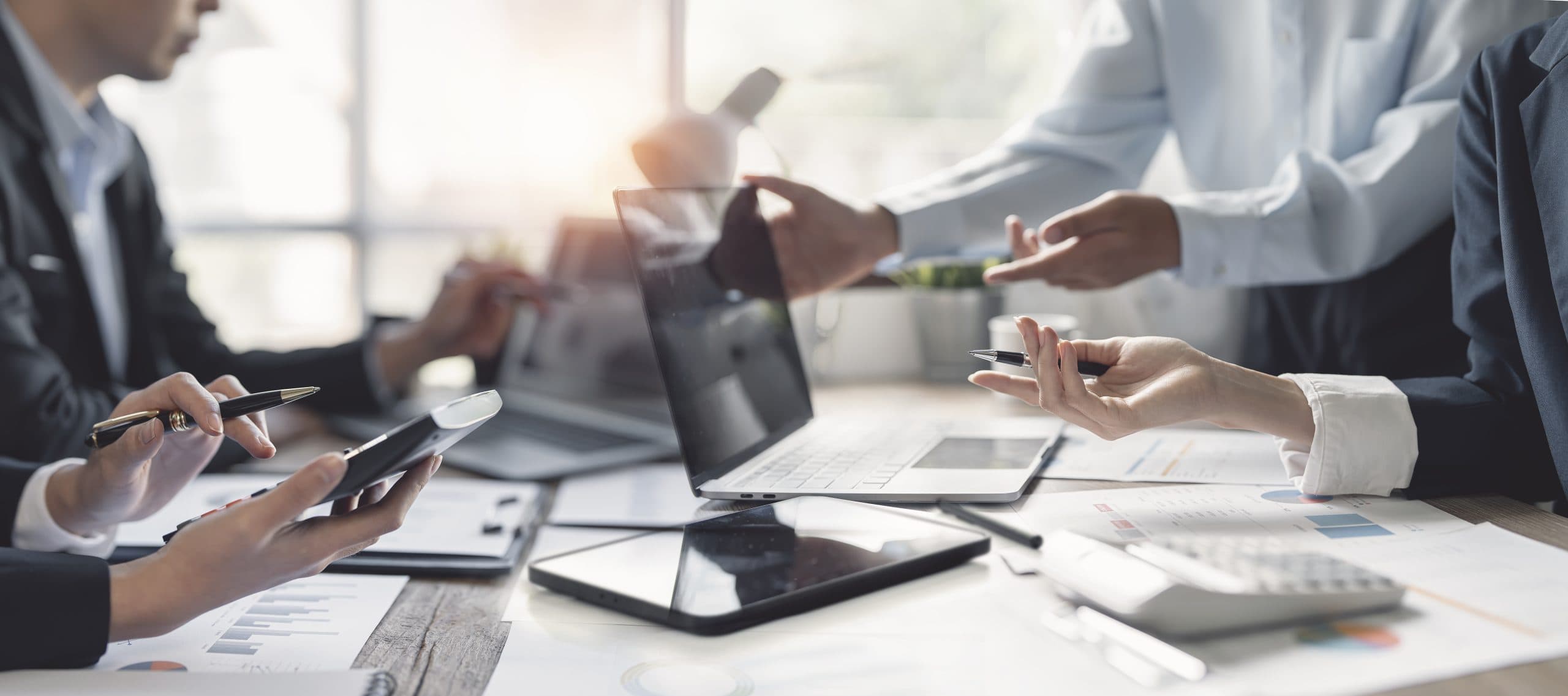Rentabilidade em Empresas de Consultoria: Como as Horas Faturáveis Impactam nos Custos e Benefícios